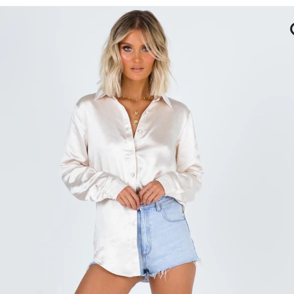 PRINCESS POLLY VINTAGE VIBES SHIRT CHAMPAGNE